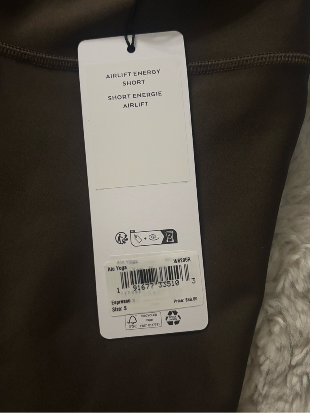ALO AIRLIFT ENERGY SHORTS - Picture 3 of 6